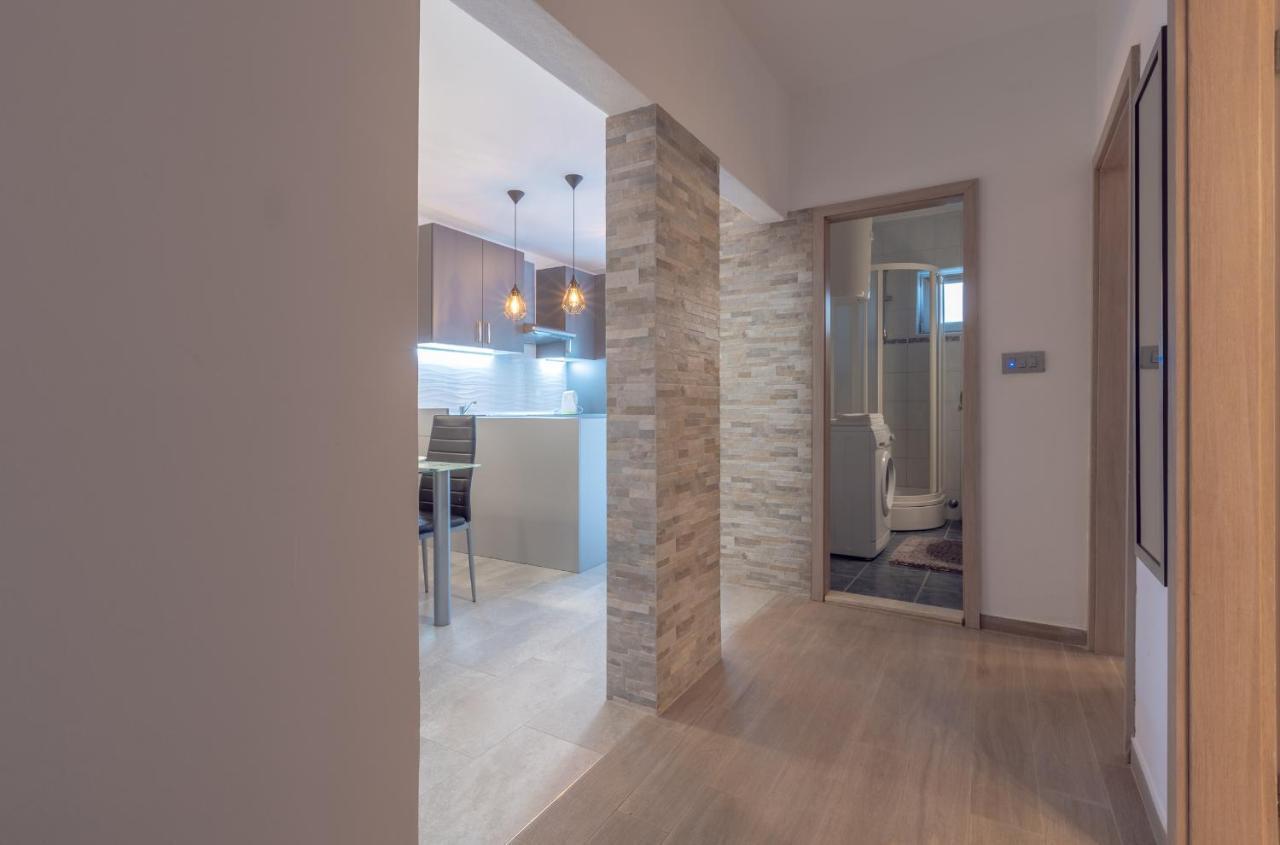 Holiday Home Insulam Mare โตรกีร์ ภายนอก รูปภาพ