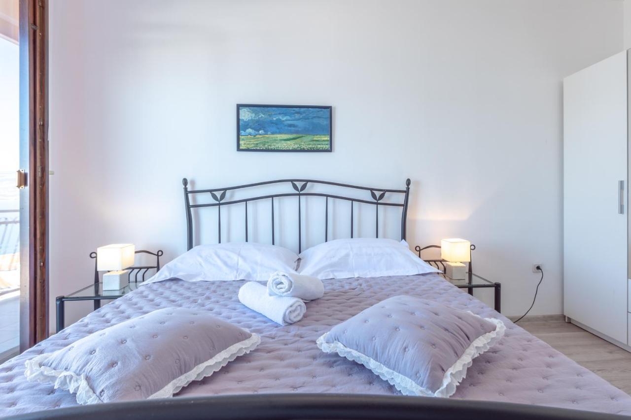 Holiday Home Insulam Mare โตรกีร์ ภายนอก รูปภาพ