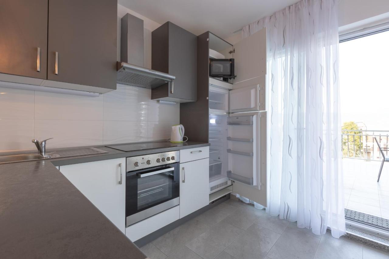Holiday Home Insulam Mare โตรกีร์ ภายนอก รูปภาพ