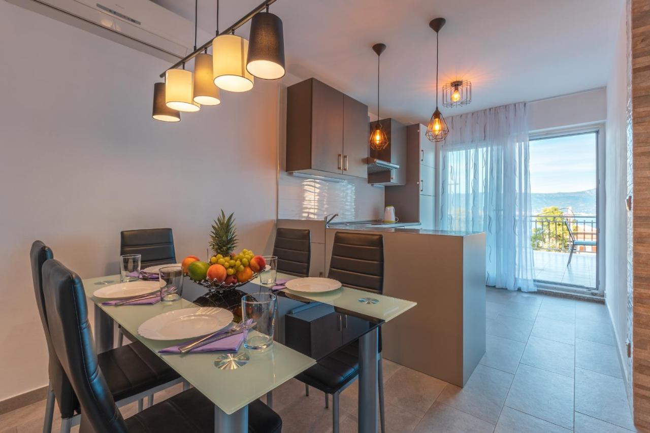 Holiday Home Insulam Mare โตรกีร์ ภายนอก รูปภาพ
